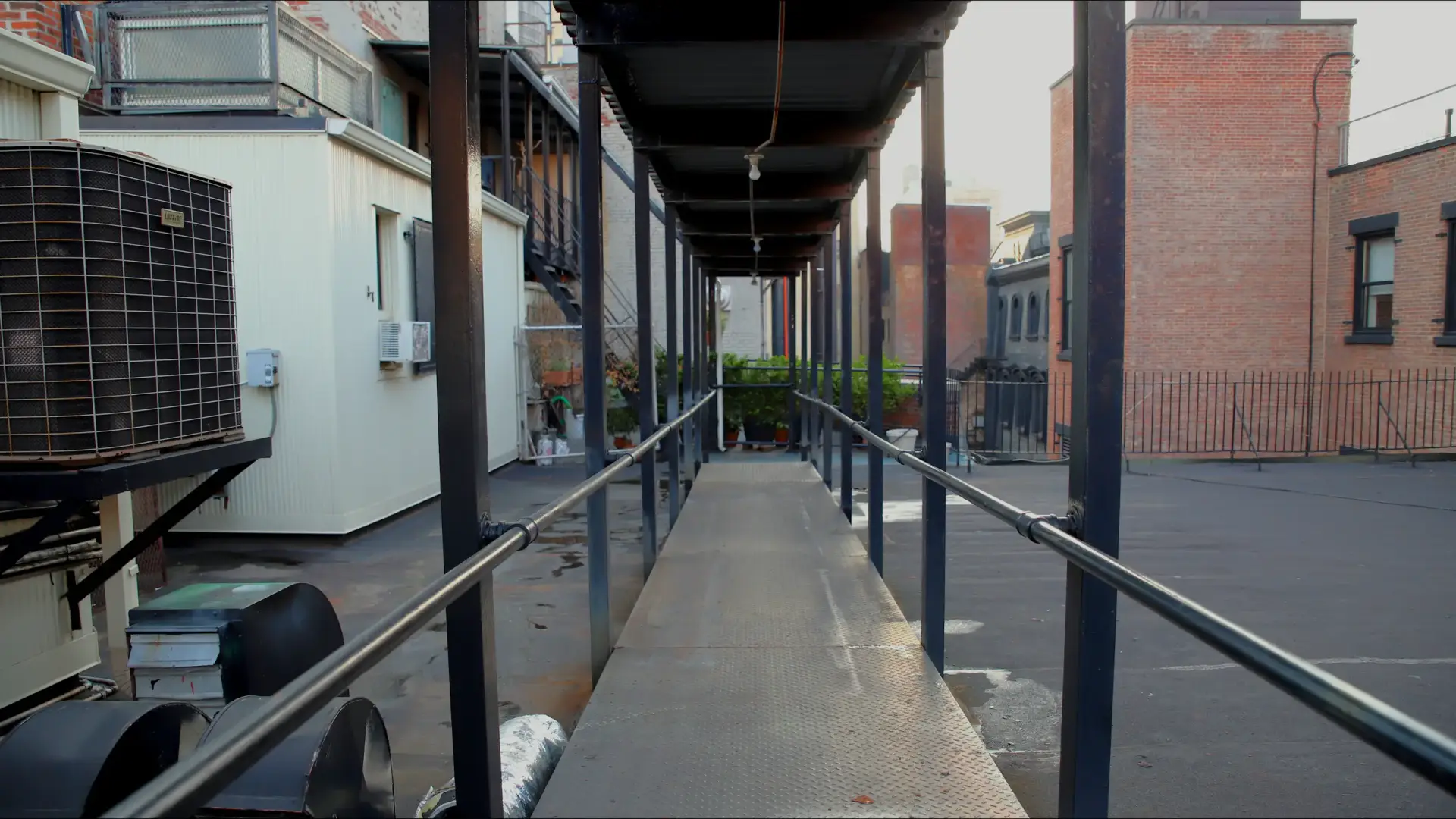 V1-0011_rerenderinagesrooftop00000000